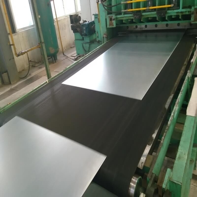 40-600g/M2 galvanizó el cinc de la hoja de acero PVDF cubrió mediados de 3-8 toneladas duras de la hoja de acero